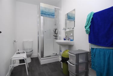 1 bed flat, 1 Quaker Lane, Peverell, Plymouth, PL34FA - Image 4